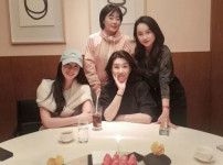 '김태희, 할리우드 진출 계획 공개하며 충격적인 근황 공개' 기사의 썸네일